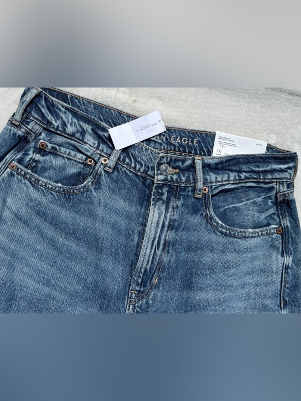 American Eagle Outfitters Wide-Leg Jeans - Medium Blue Wash - Picture 4 of 6